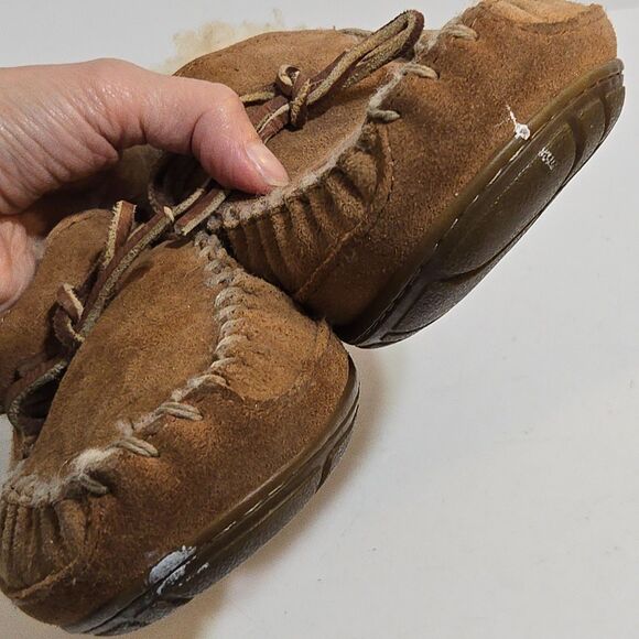 LL Bean Wicked Good Moccasin Slippers Mens Sz 8M Brown Tan Suede Shearling Lined - Picture 3 of 6